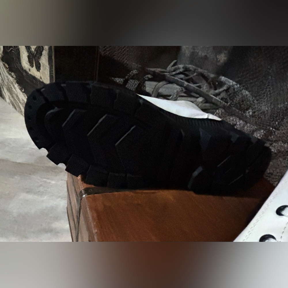 Edgy Palladium Platform Lug Sole High Tops Women’s Size 10 - Picture 8 of 16